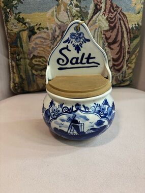 Salt Wall-Mounted Ceramic Jar with Wooden Lid - Blue and White